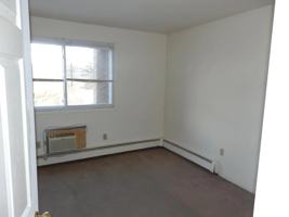 featured image of 6 Putnam Ave