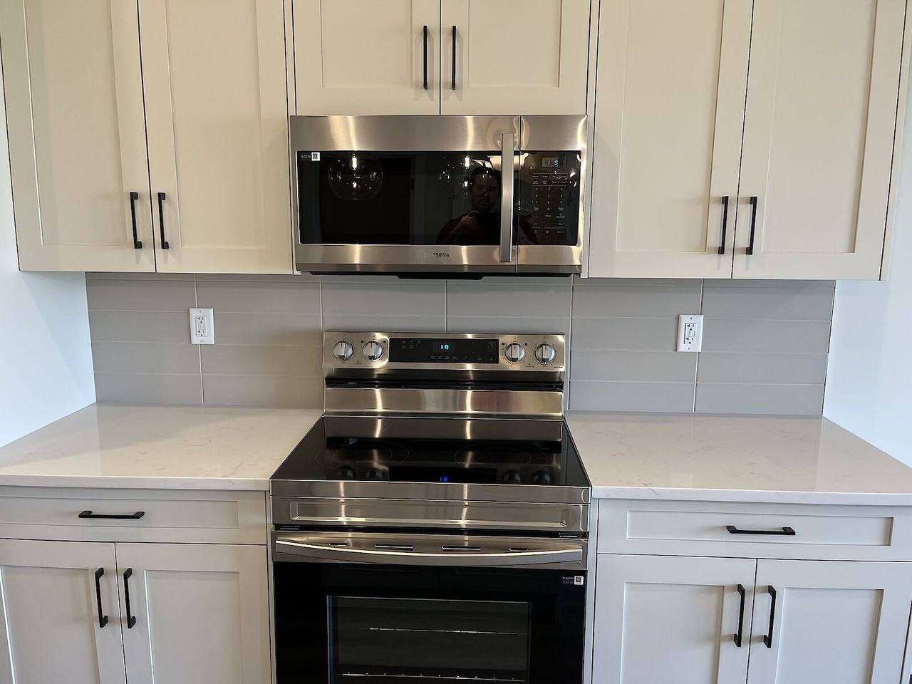 1126 Seton Cir Se Null - Photo 2 of 20