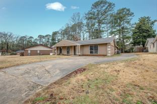 49 Saxony Cir - Photo 1 of 1