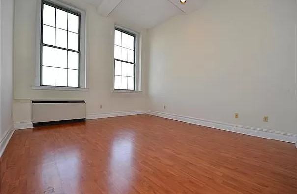 4502 Ditmars Blvd #506 - Photo 3 of 7