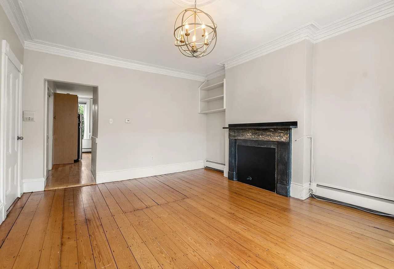 82 Webster St #2 - Photo 5 of 19