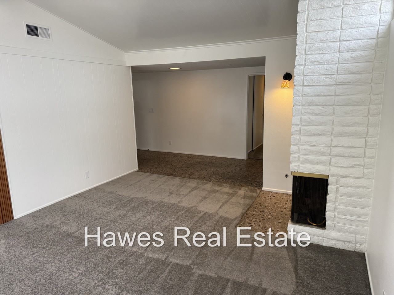 1341 Crofton Ct - Photo 4 of 25