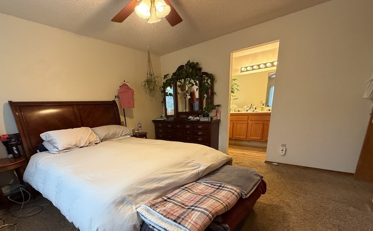 8006 Ferncliff Dr - Photo 5 of 11