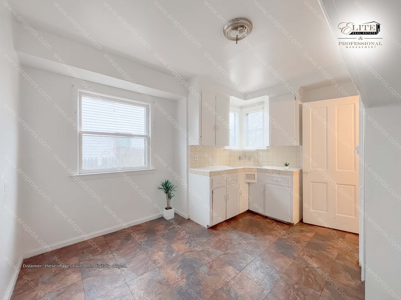 18759 Grandville Ave - Photo 6 of 16