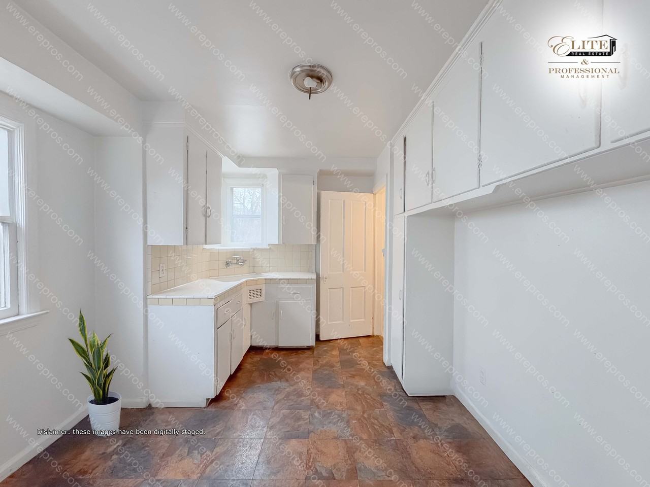 18759 Grandville Ave - Photo 7 of 16