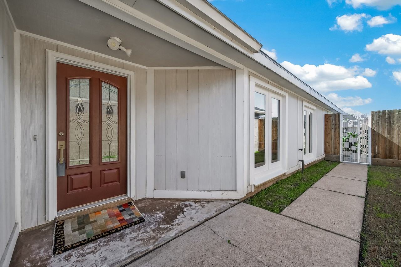 3517 Denio Dr - Photo 5 of 17