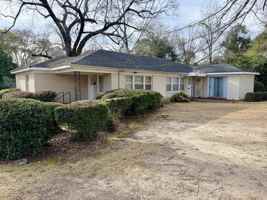 featured image of 1651 Carter Ave