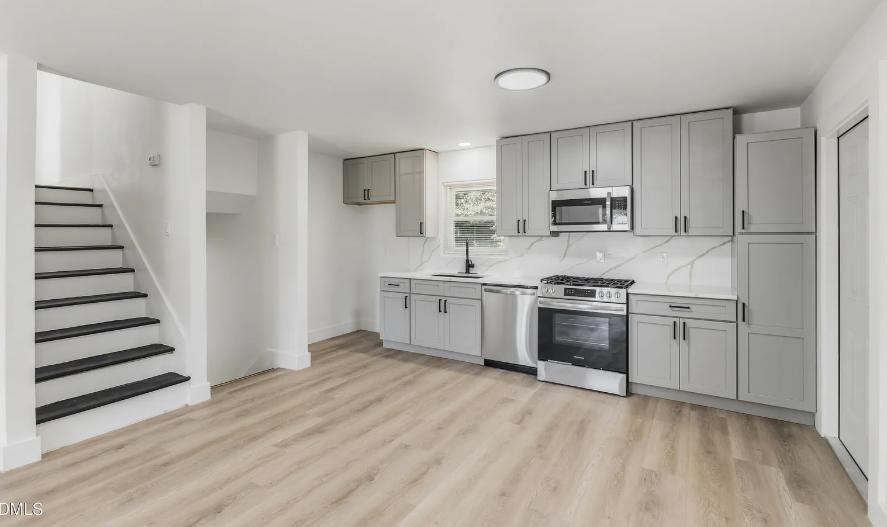 413 Solar Dr - Photo 4 of 12