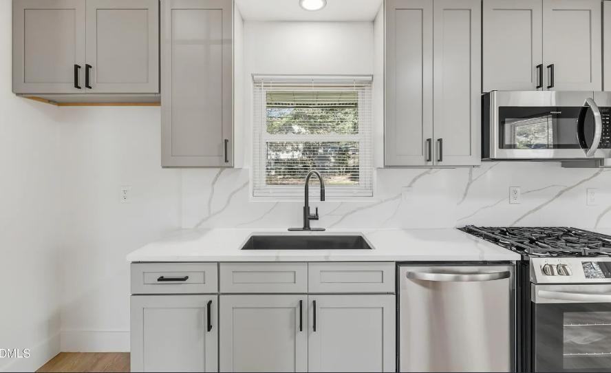 413 Solar Dr - Photo 6 of 12