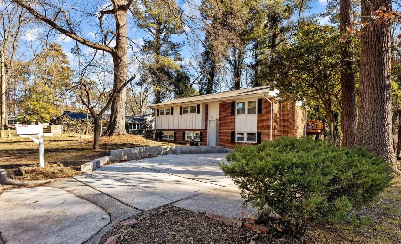 3316 Arrowwood Dr - Photo 3 of 12