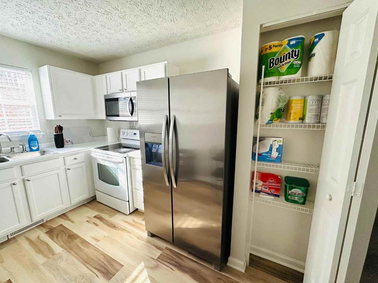 5600 Brandycrest Dr - Photo 3 of 11