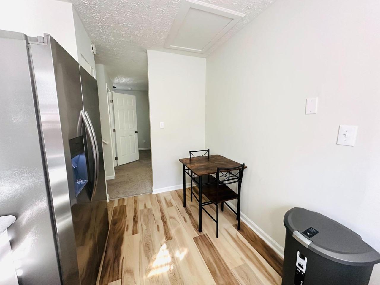 5600 Brandycrest Dr - Photo 5 of 11