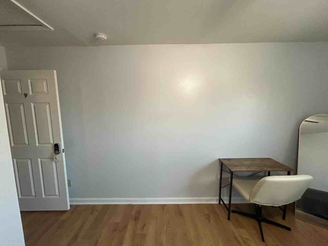 900 Newcombe Rd - Photo 3 of 10