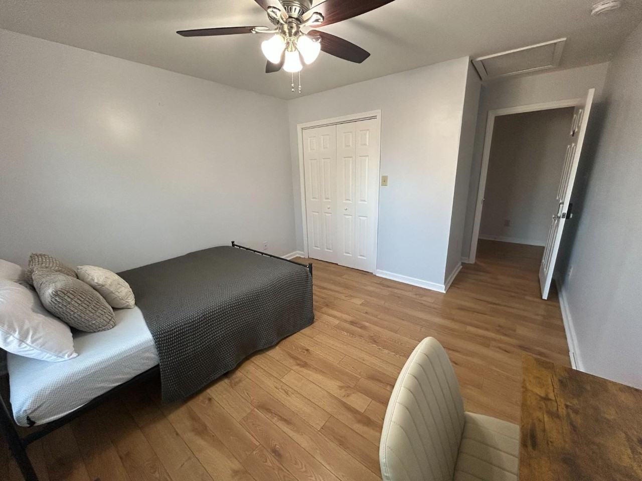 900 Newcombe Rd - Photo 4 of 10