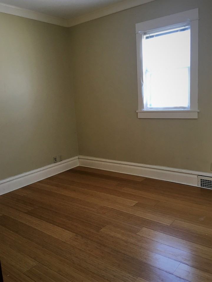 1019 NW 2nd Ave - Photo 2 of 12