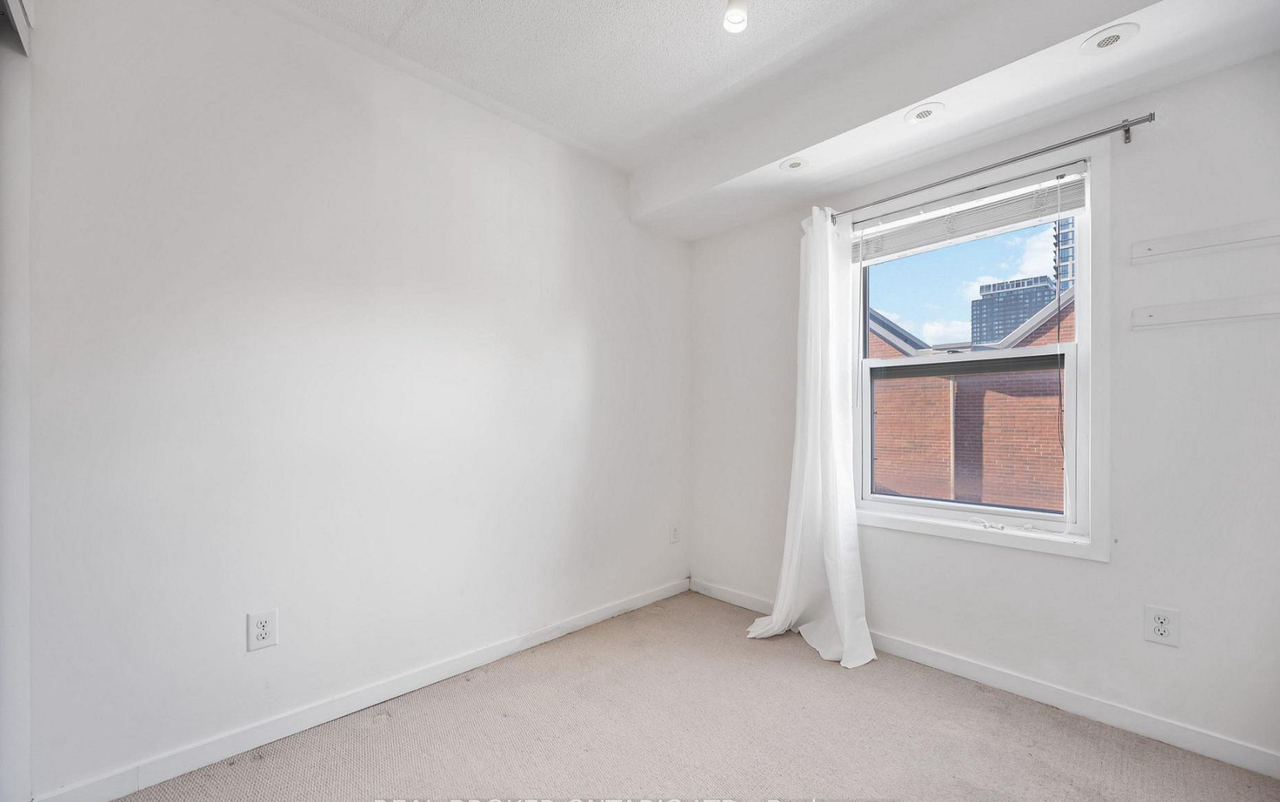 23 Frances Loring Lane #6 - Photo 6 of 13