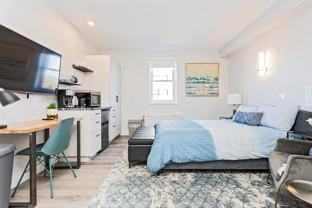 330 McLeod - Photo 1 of 1