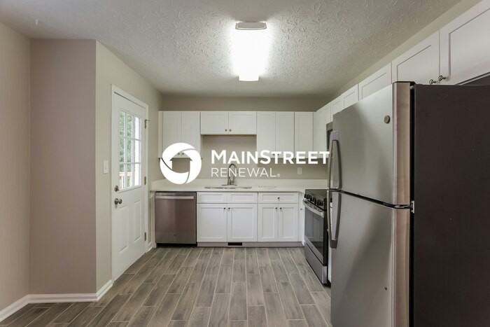 382 Pleasant Way - Photo 7 of 17