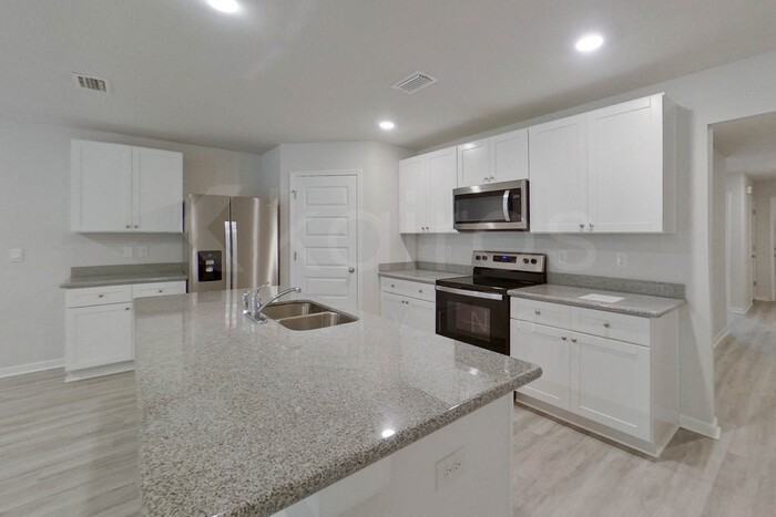 393 Monarch Ln - Photo 6 of 26