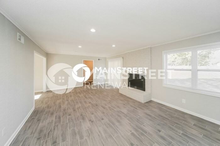 6192 Cranbury Park Dr - Photo 5 of 16