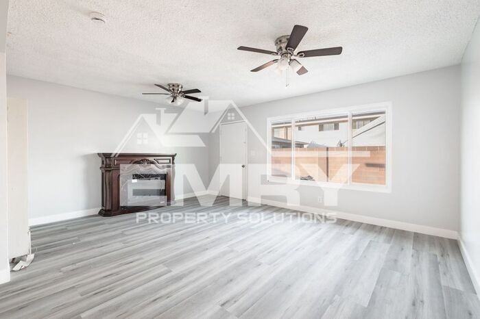 6255 Gifford Ave #6255A - Photo 3 of 19