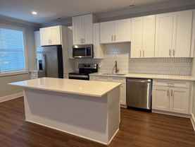 805B Bradford Ave #201 - Photo 1 of 1