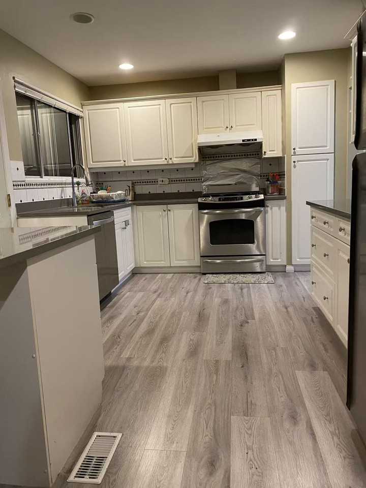 2621 Tuohey Avenue - Photo 6 of 10