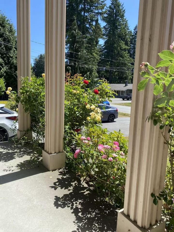 2621 Tuohey Avenue - Photo 7 of 10