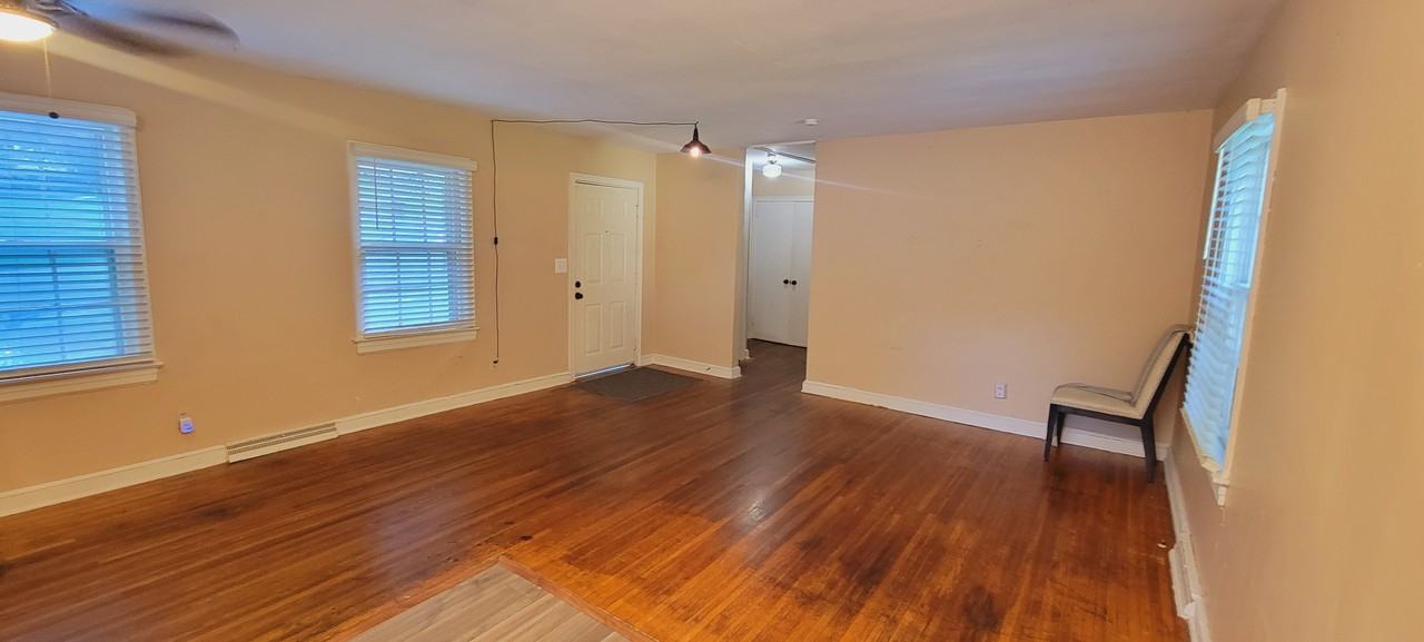 1020 Grant Street - Photo 7 of 17