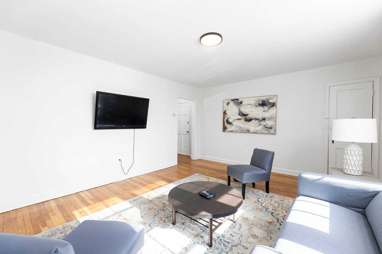 4223 Alabama Ave Se #1468518P - Photo 7 of 24