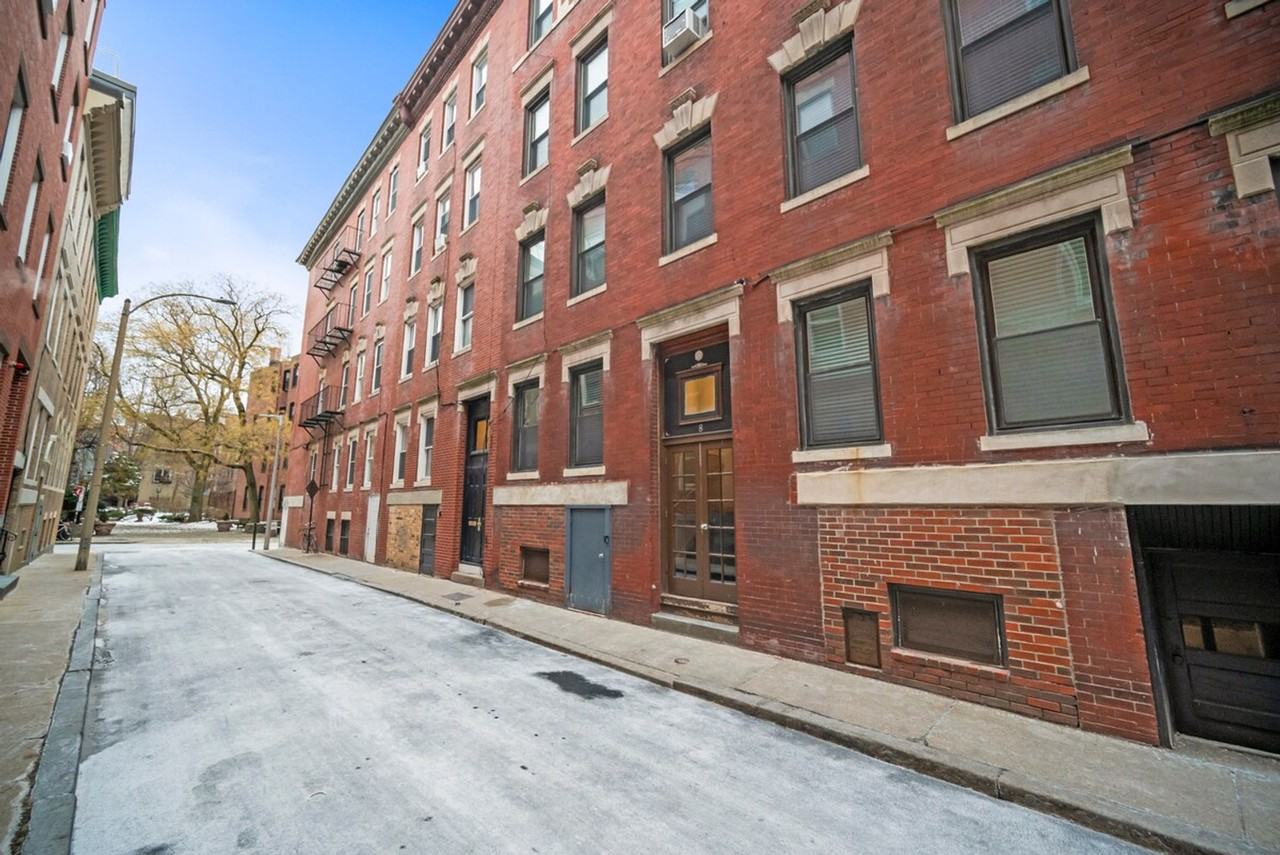 370 Hanover St #1460065P - Photo 5 of 12