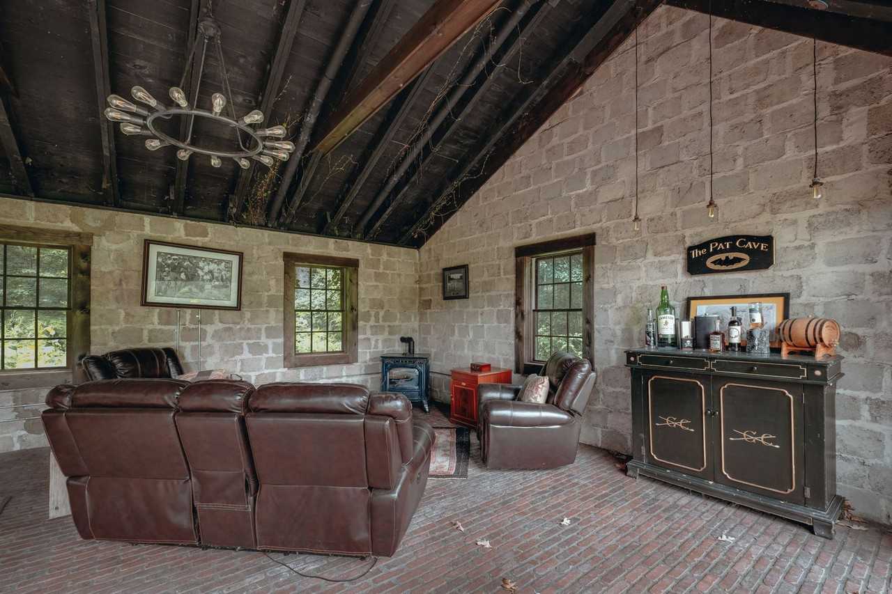 21 Aly Raisman Way #1262024P - Photo 4 of 43