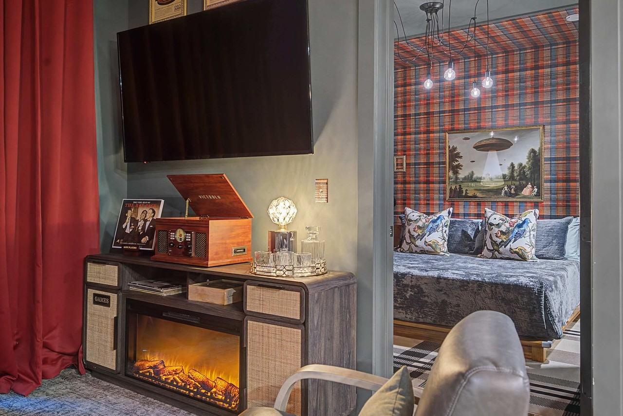 245 Hermitage Ave #1261721P - Photo 7 of 50