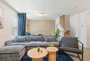 featured image of 219 Socket St