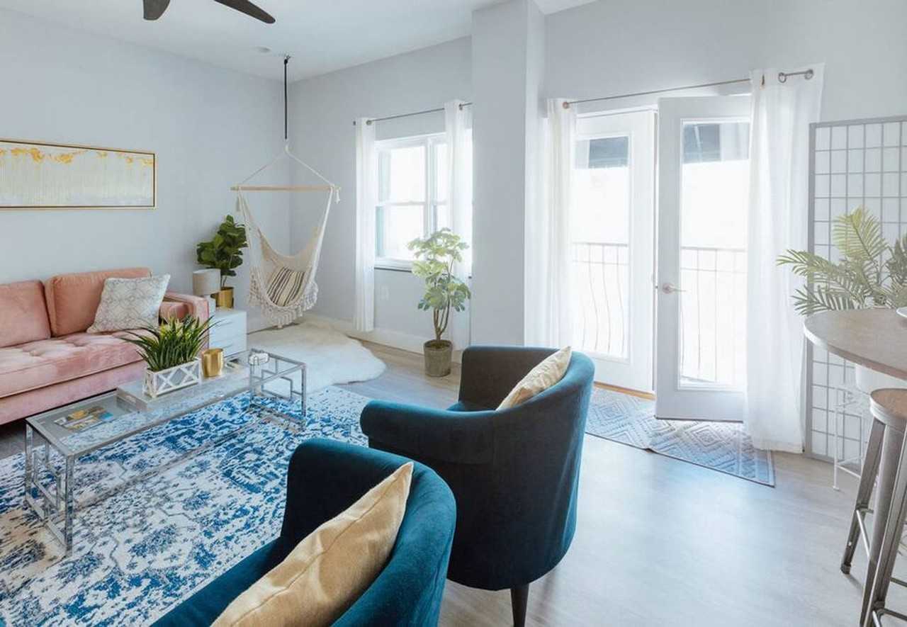 202 East Main Street - Photo 2 of 64