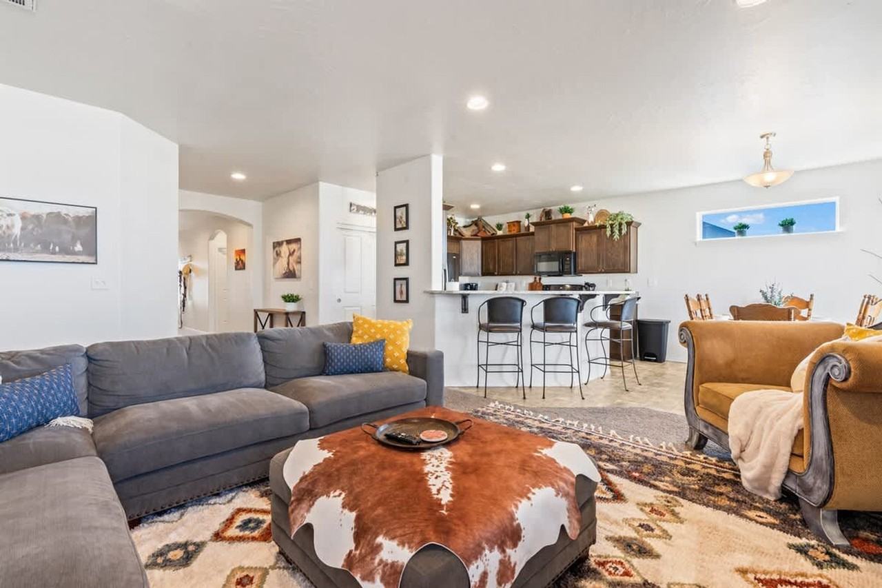 3905 Winged Dove St #1460936P - Photo 6 of 44