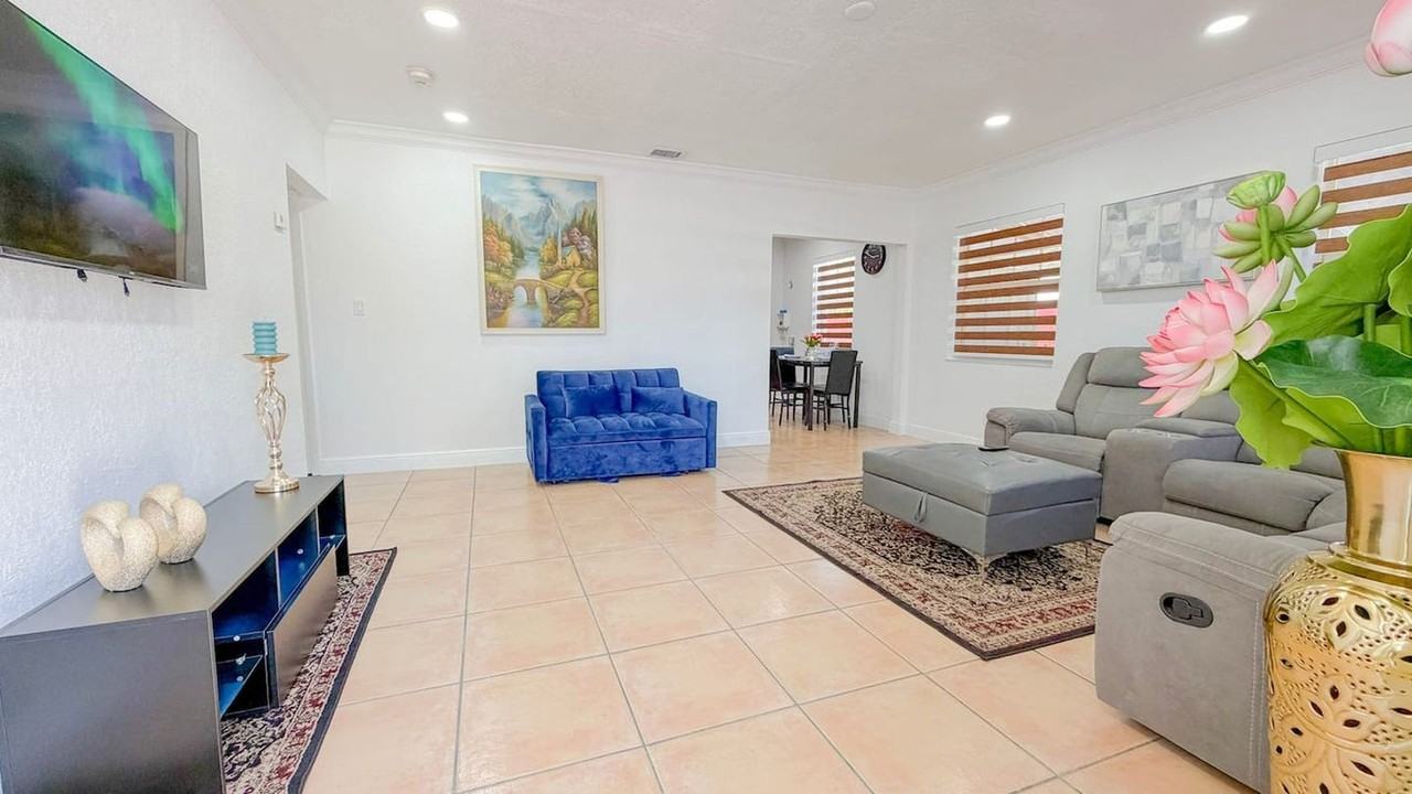 340 Tamiami Canal Rd #1463287P - Photo 4 of 20