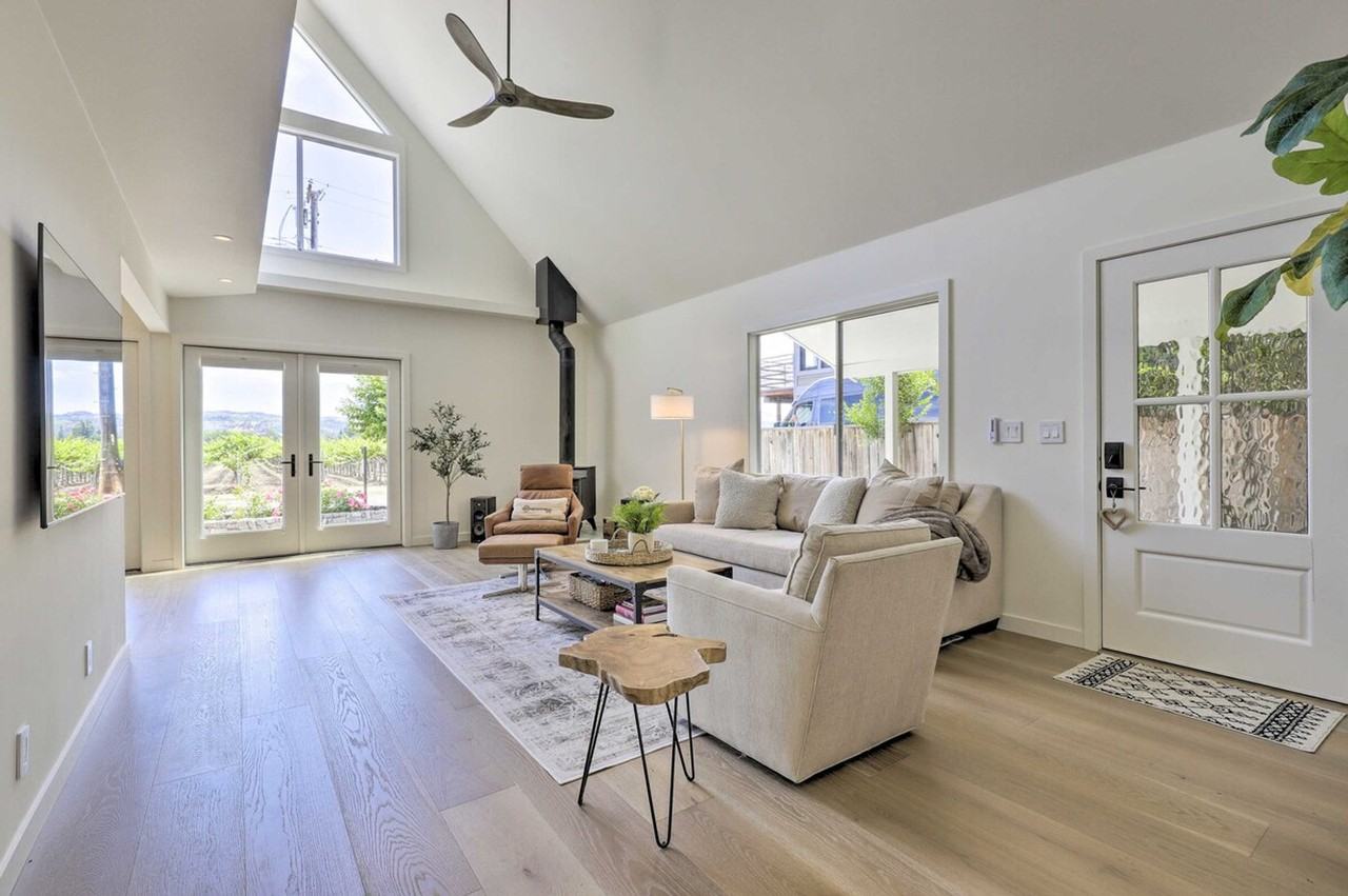 1155 Grape Ln #1304989P - Photo 3 of 37