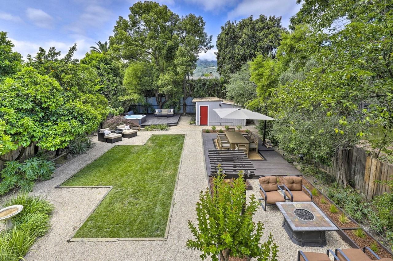 1155 Grape Ln #1304989P - Photo 6 of 37