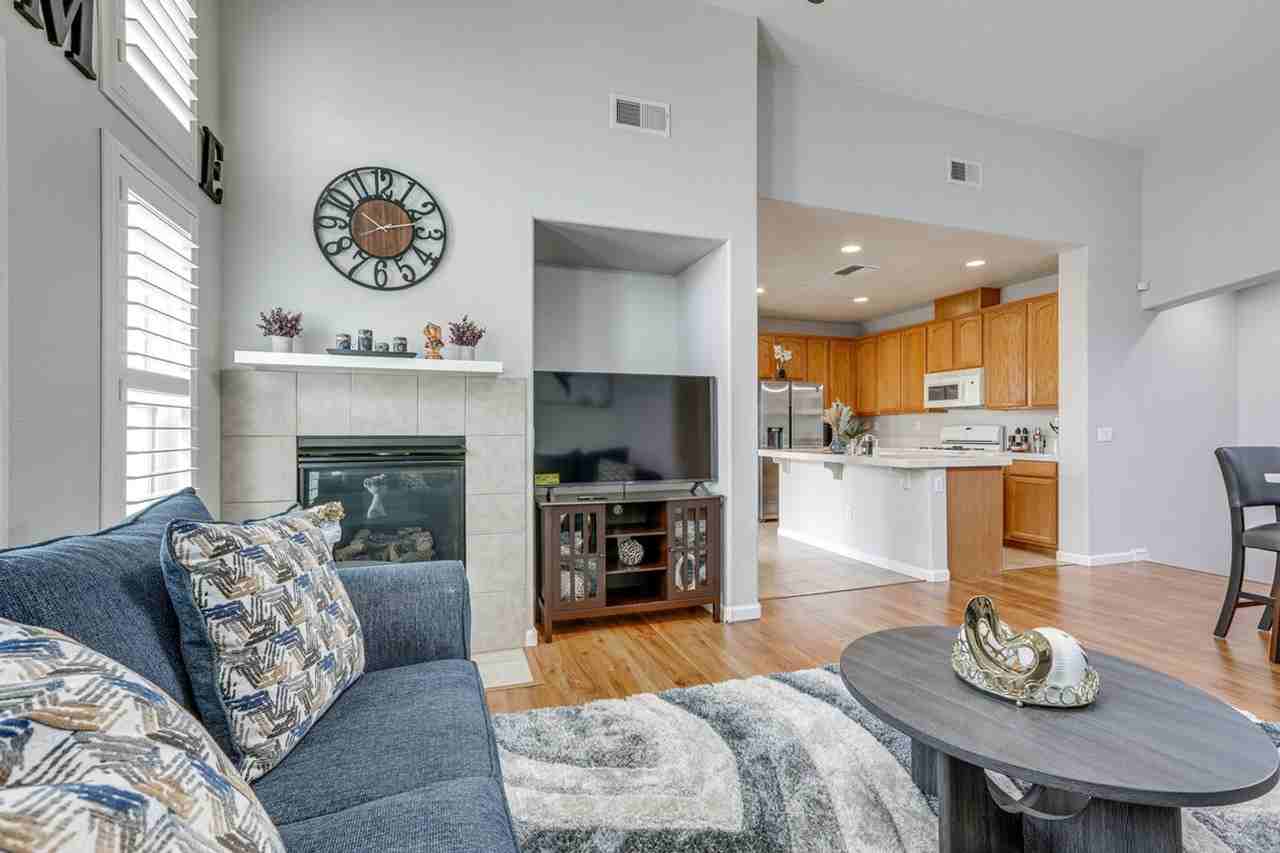 7515 Sheldon Rd #1385992P - Photo 5 of 32