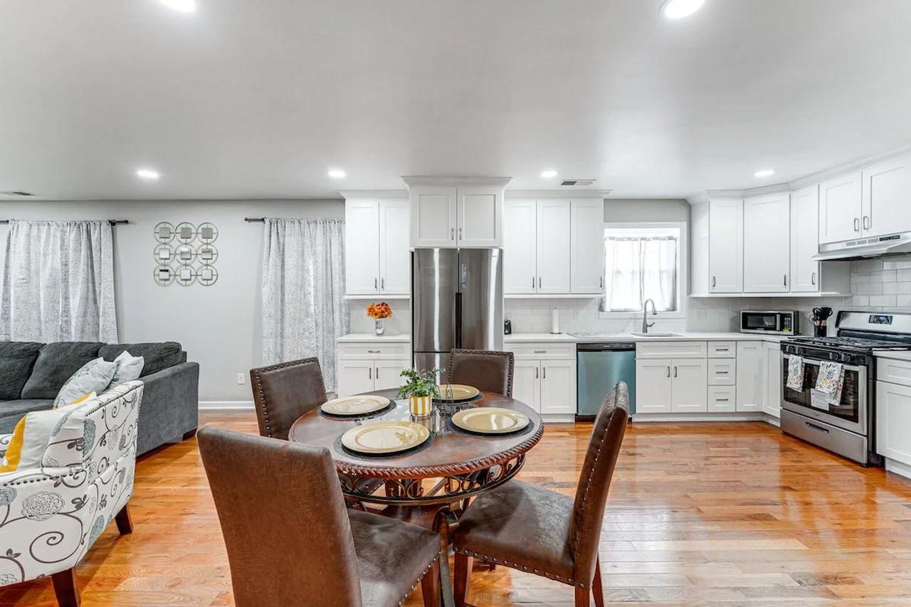 51 Indian Ave #1385594P - Photo 7 of 25