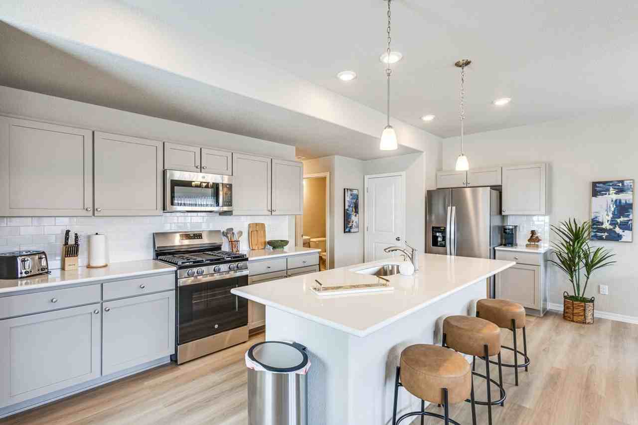 8466 Blue Feather Loop #1385759P - Photo 2 of 31