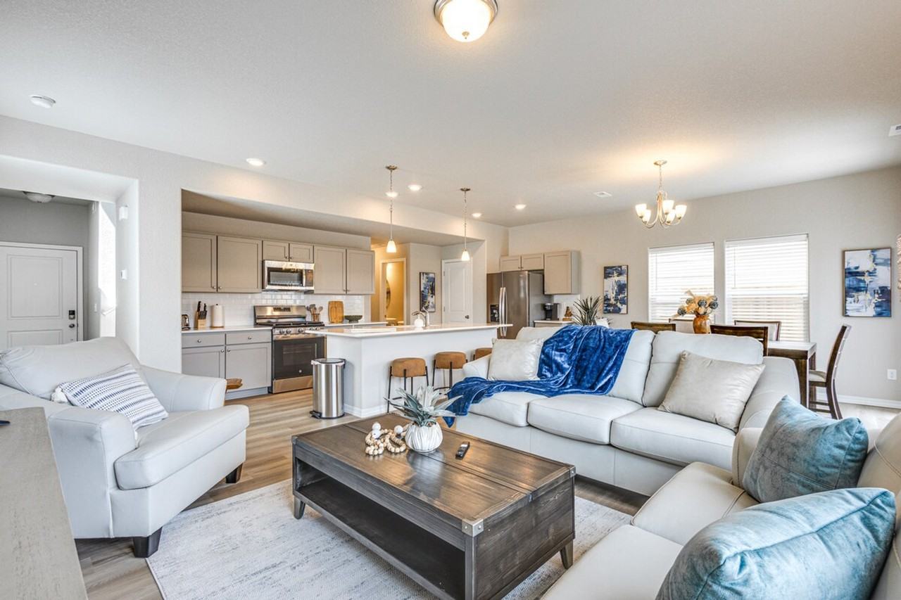 8466 Blue Feather Loop #1385759P - Photo 4 of 31