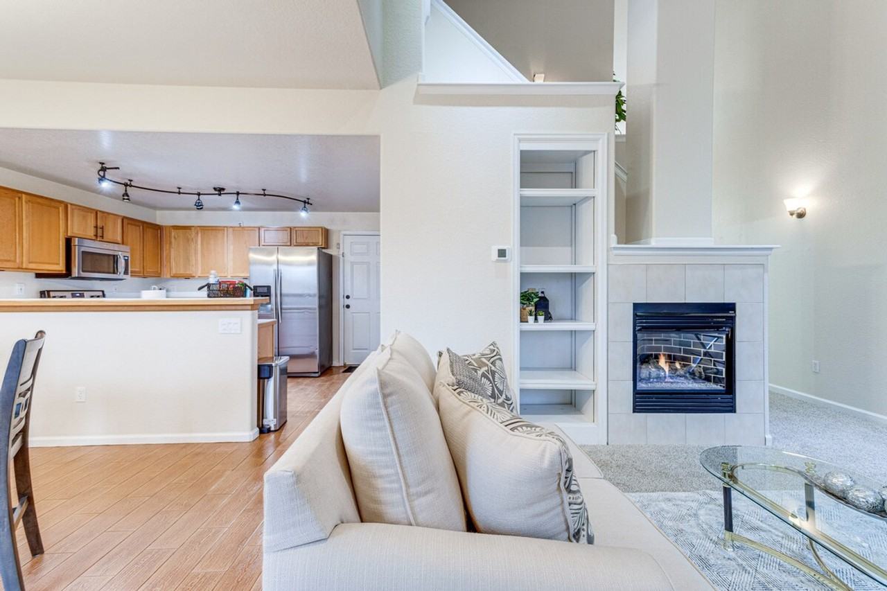 15555 E 40th Ave #1386130P - Photo 4 of 31