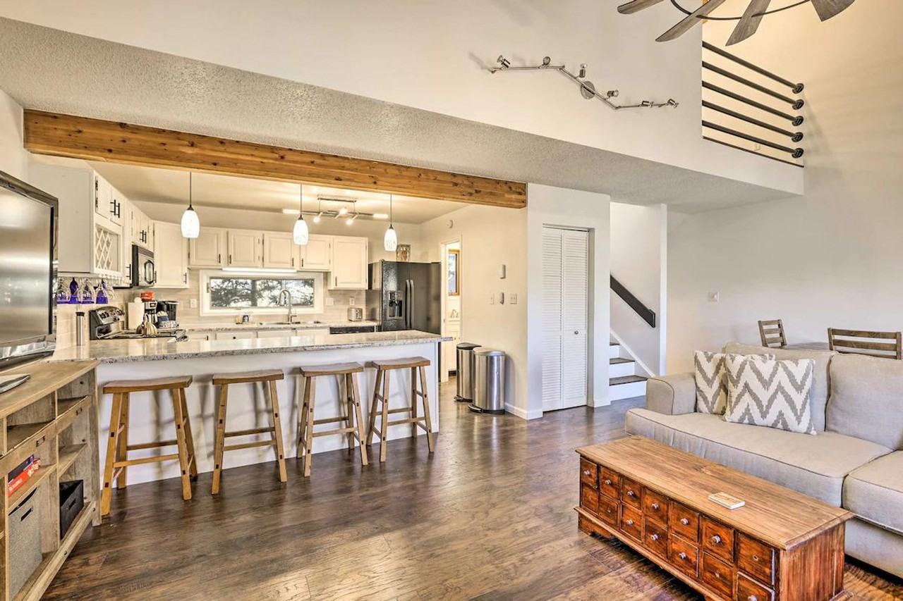 163 Burgundy Cir #1386072P - Photo 4 of 32