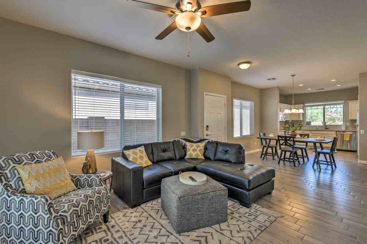 8226 S Hidden Trail Ct #1386264P - Photo 2 of 24