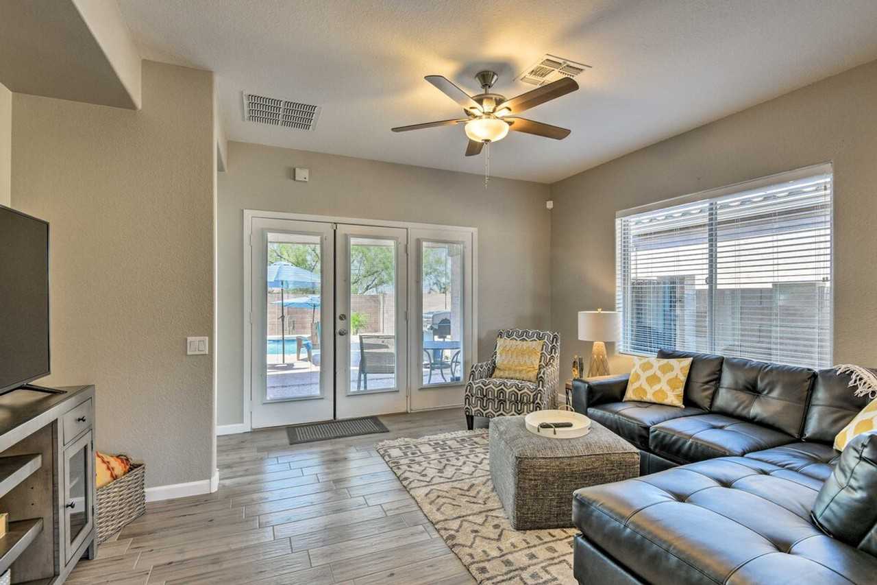 8226 S Hidden Trail Ct #1386264P - Photo 3 of 24