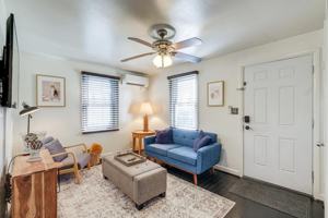 featured image of 2430 S Oakland St