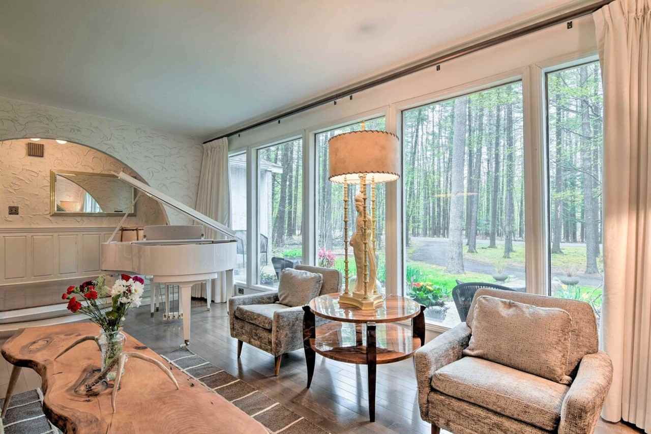 28 Holiday Dr #1300133P - Photo 2 of 50