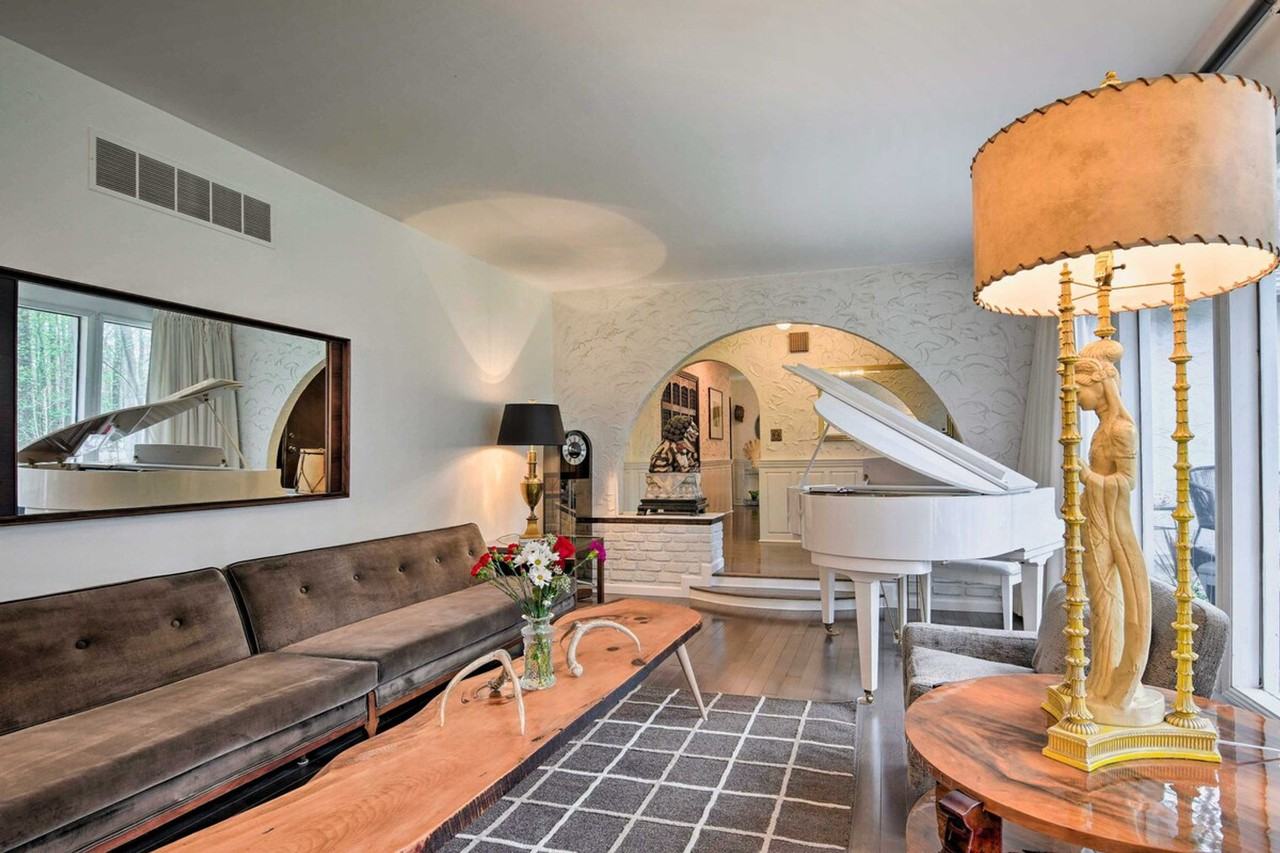 28 Holiday Dr #1300133P - Photo 5 of 50